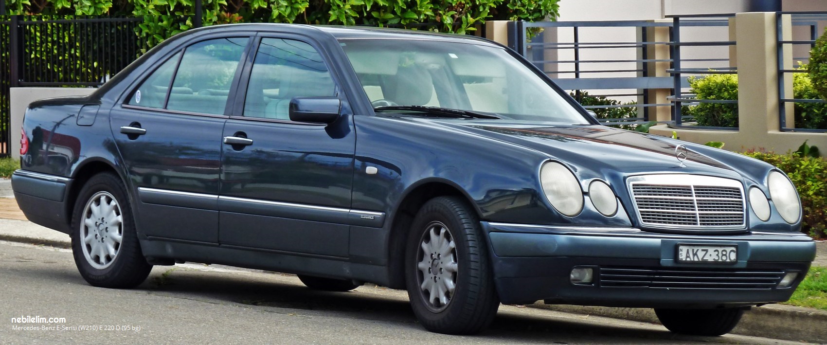 Mercedes Benz E Class W210
